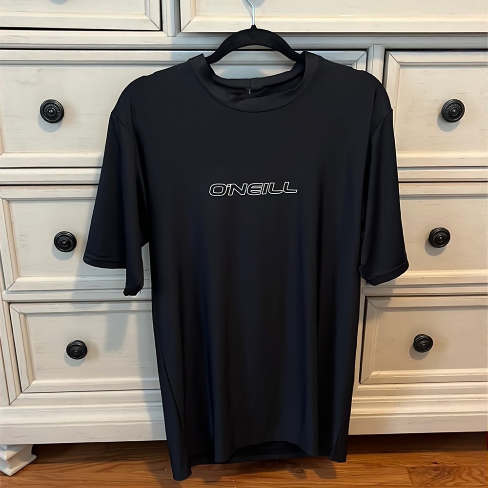 Men’s XXL traveler black swim shirt with 50+ UPF. Unworn with no tags.